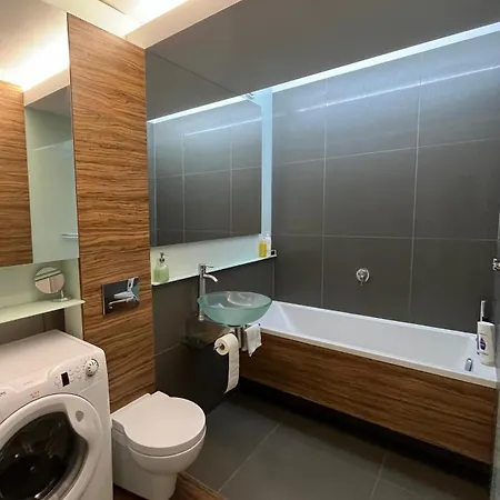 Green Apartment *